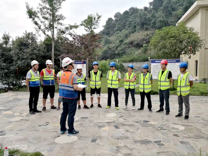 監(jiān)理單位對(duì)保靖縣酉水明珠A3標(biāo)進(jìn)行安全生產(chǎn)檢查